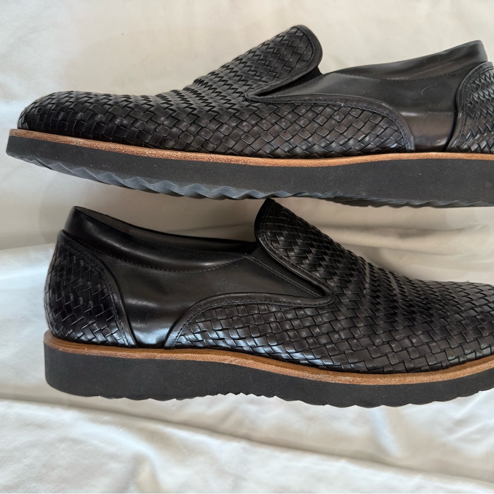 Men's Black Woven Leather Slip-On Loafers - Picture 7 of 11